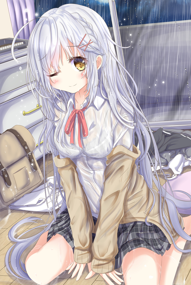 This is a pixiv picture whose title is 雨銀髪ちゃん.