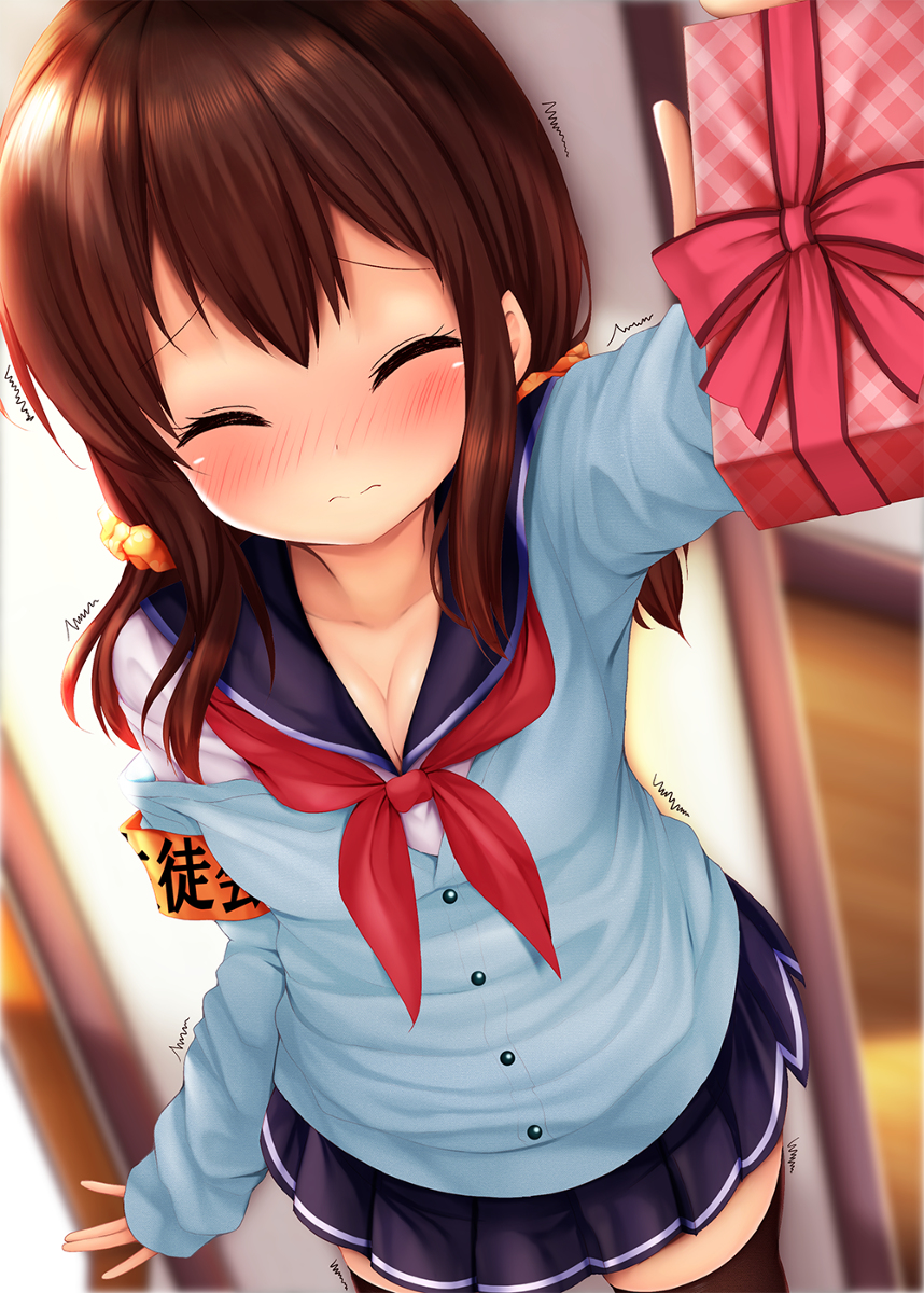 This is a pixiv picture whose title is こ・・・・これチョコ・・・あげる！！.