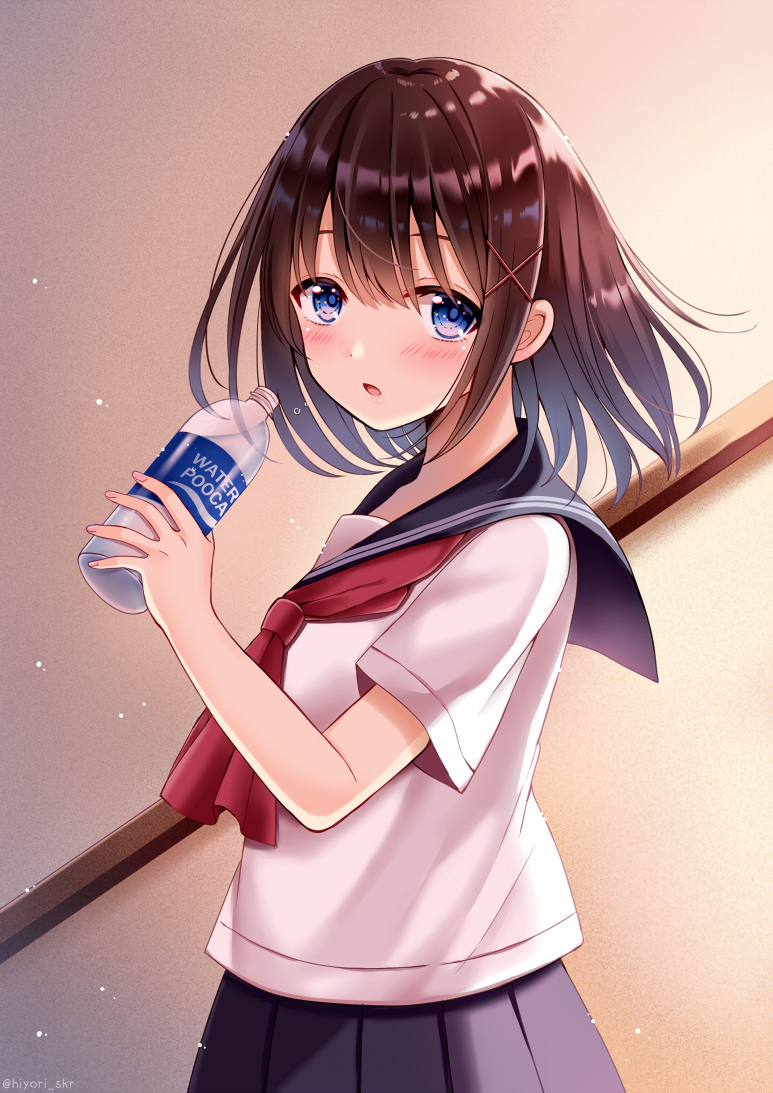 This is a pixiv picture whose title is 「・・・飲む？」.