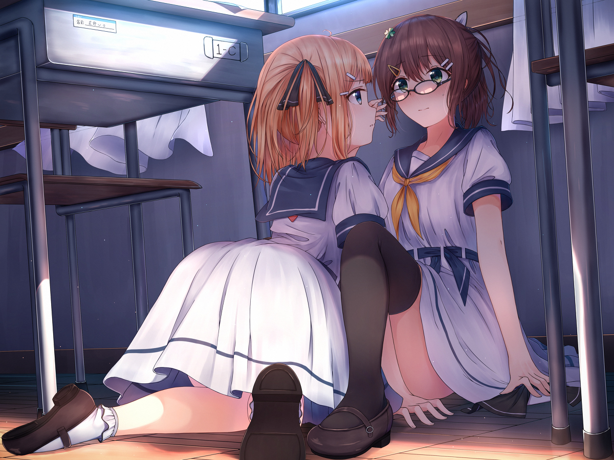 This is a pixiv picture whose title is 「ち、近い.......」.