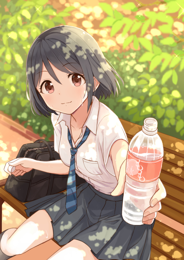 This is a pixiv picture whose title is 飲む？.