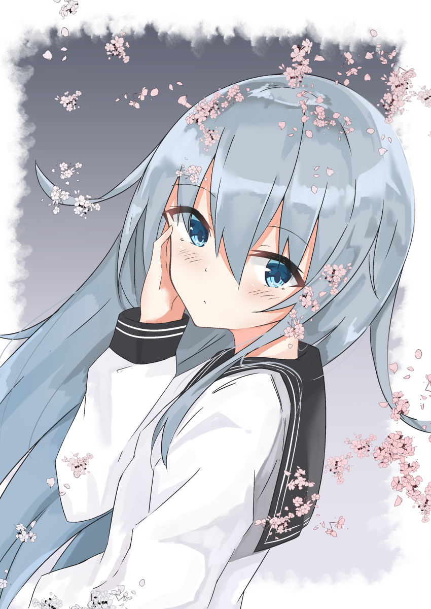 This is a pixiv picture whose title is 夜桜.