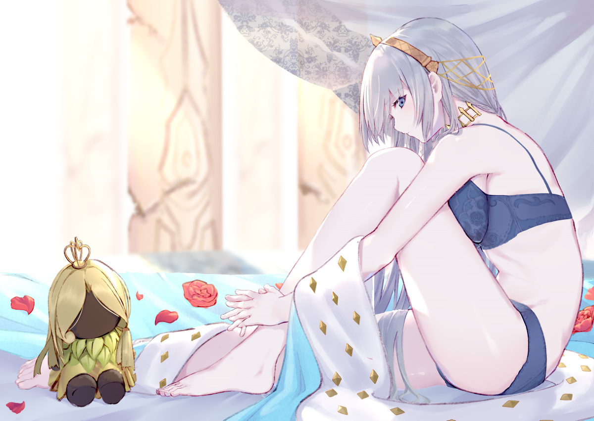 This is a pixiv picture whose title is 寝起き皇女.