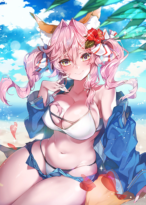 This is a pixiv picture whose title is タマモ様🦊水着👙.