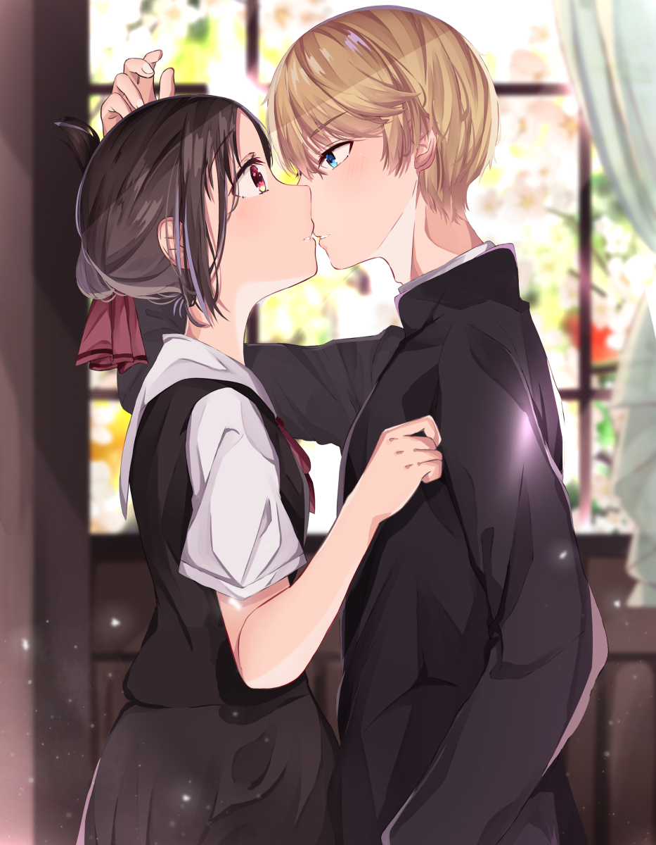 This is a pixiv picture whose title is かぐや様キス.