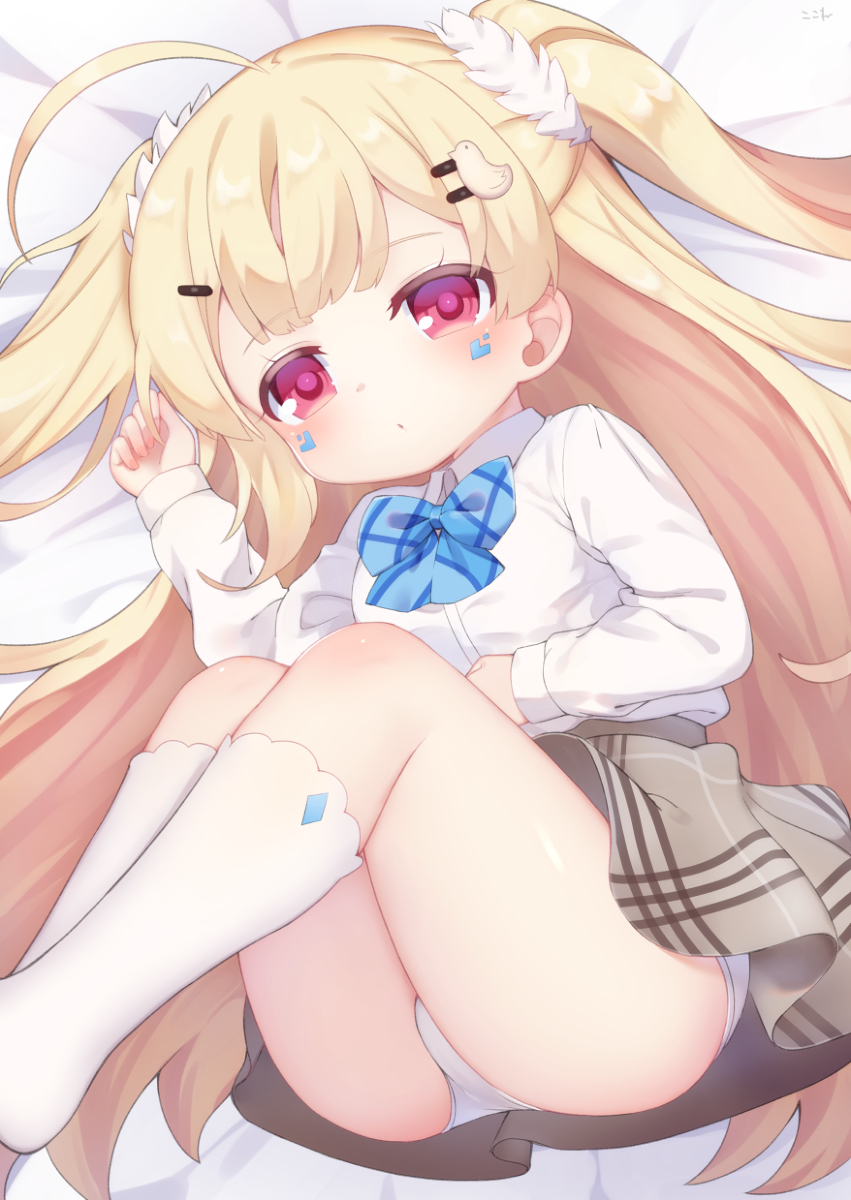 This is a pixiv picture whose title is 「指揮官、きて…」.
