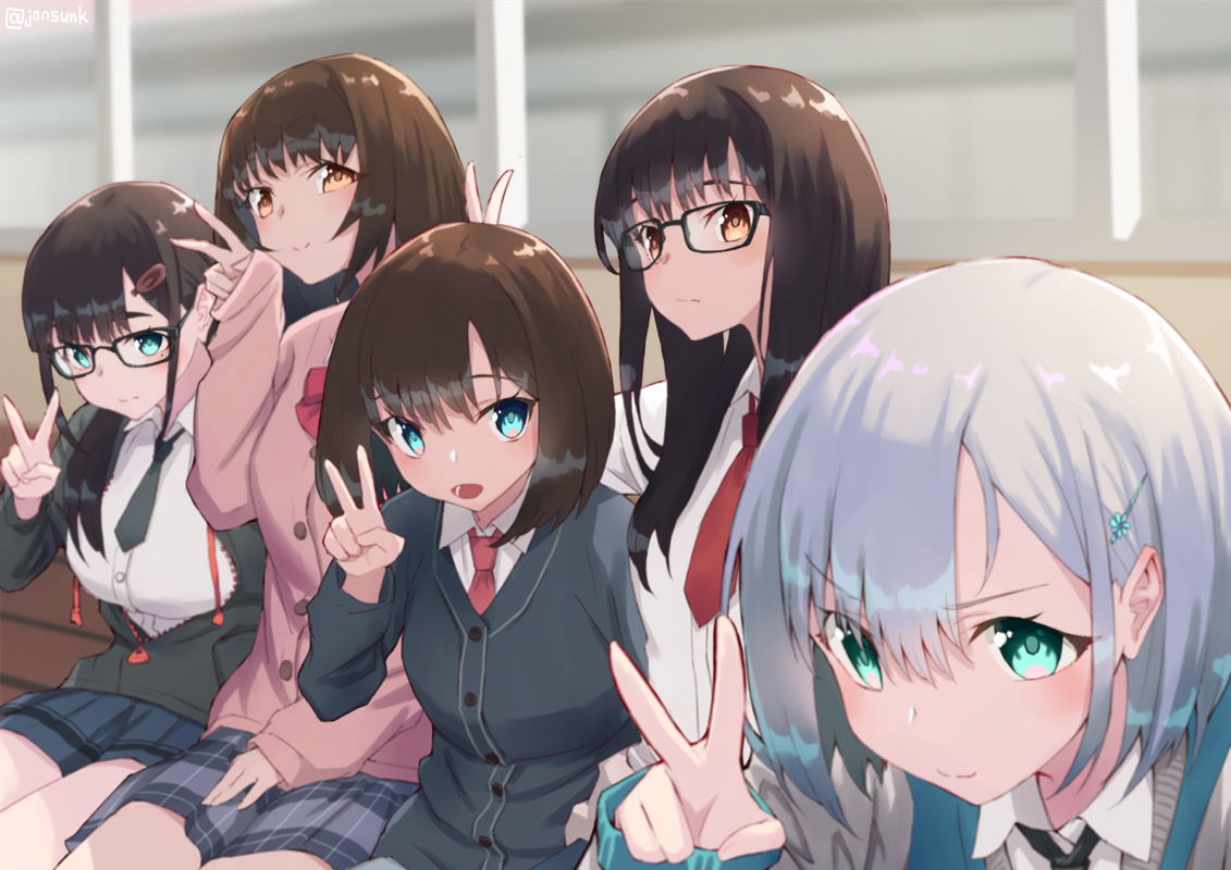 This is a pixiv picture whose title is 撮りま～す.