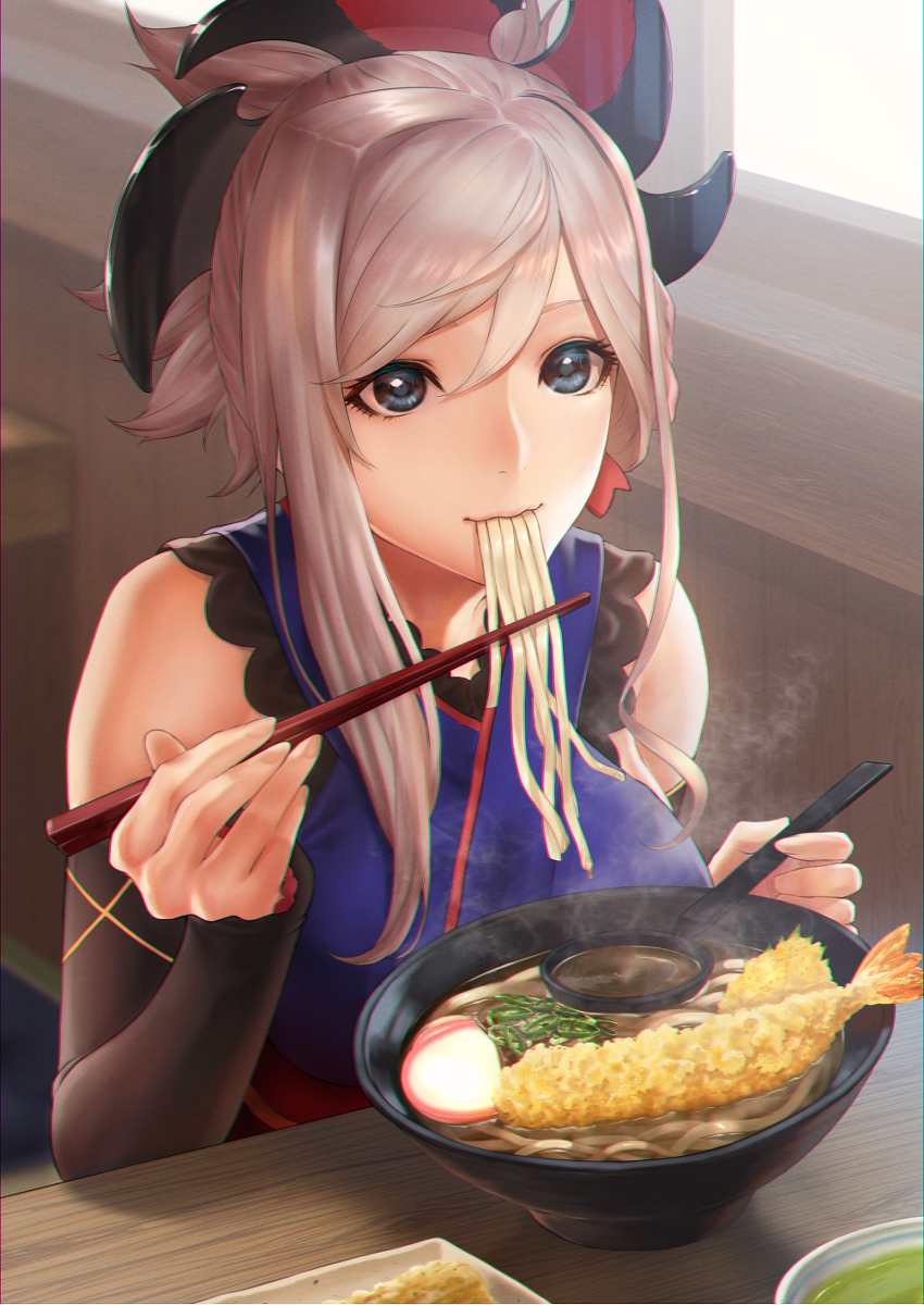 This is a pixiv picture whose title is うどんのサーヴァント.