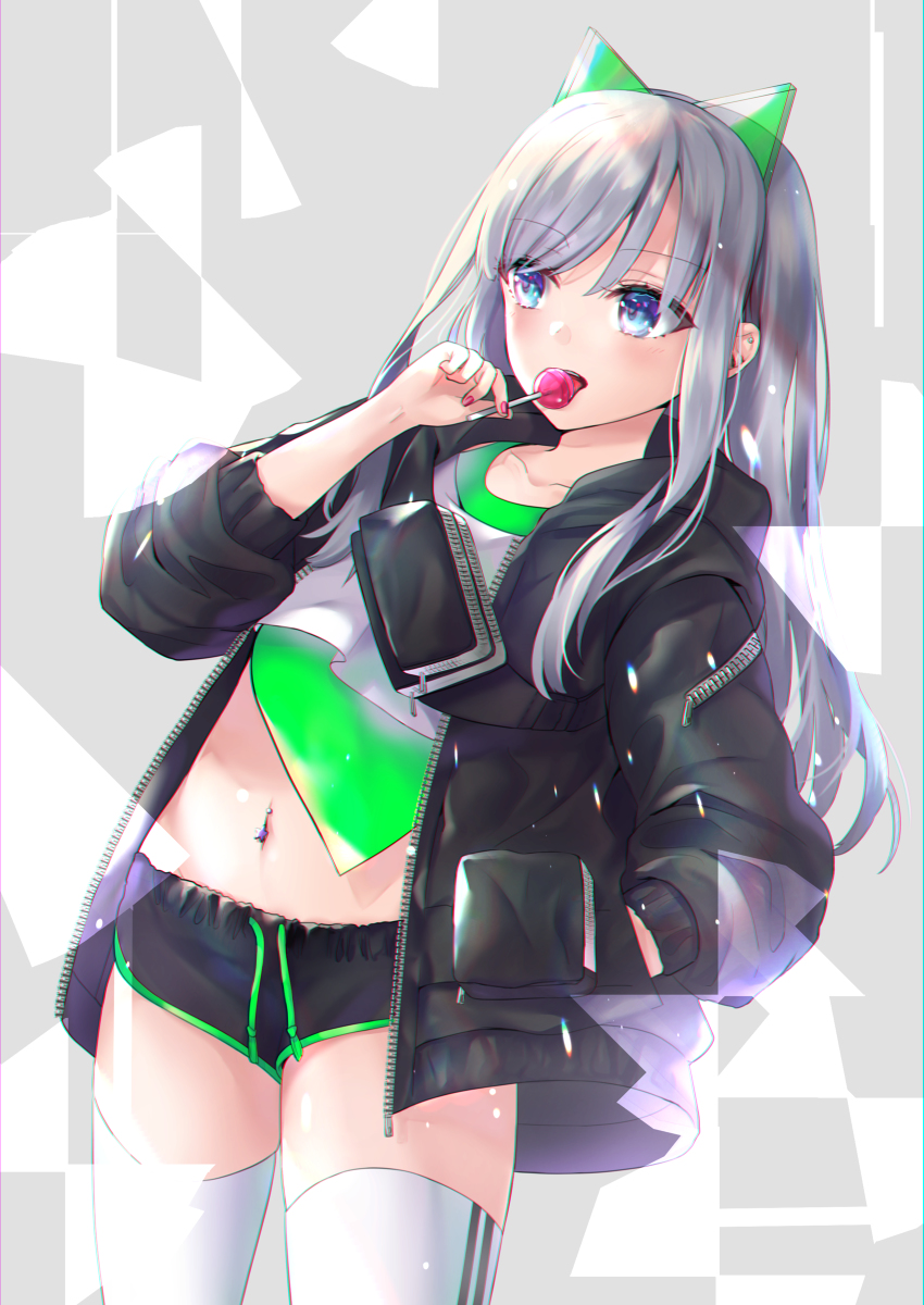 This is a pixiv picture whose title is hoodie.