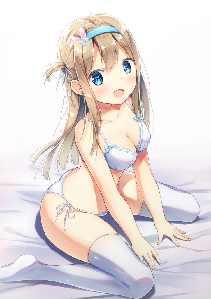 This is a pixiv picture whose title is 下着姿のスオミちゃん.