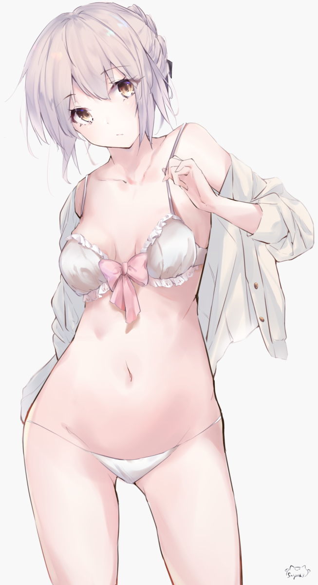 This is a pixiv picture whose title is ブラ紐くいっと持ち上げ.