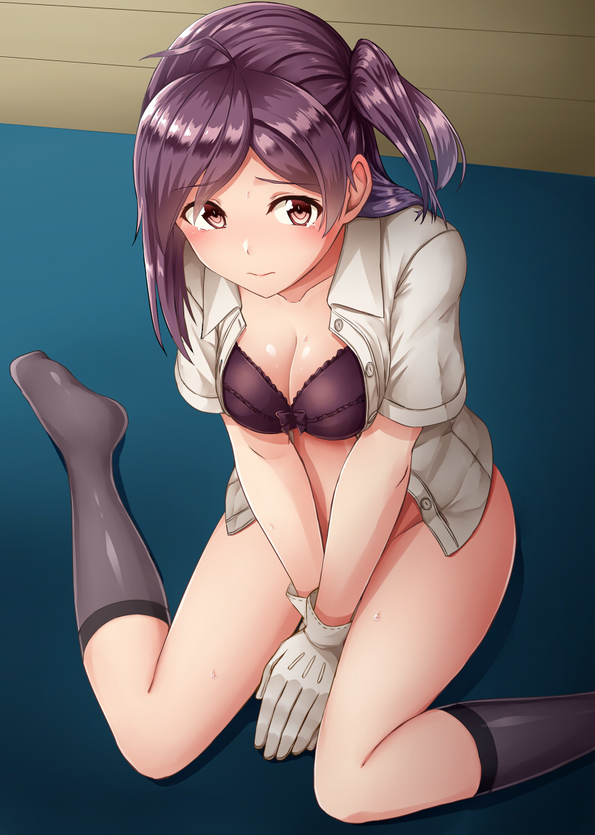This is a pixiv picture whose title is パンツはぎかぜ/潮 パンツを拾う。.