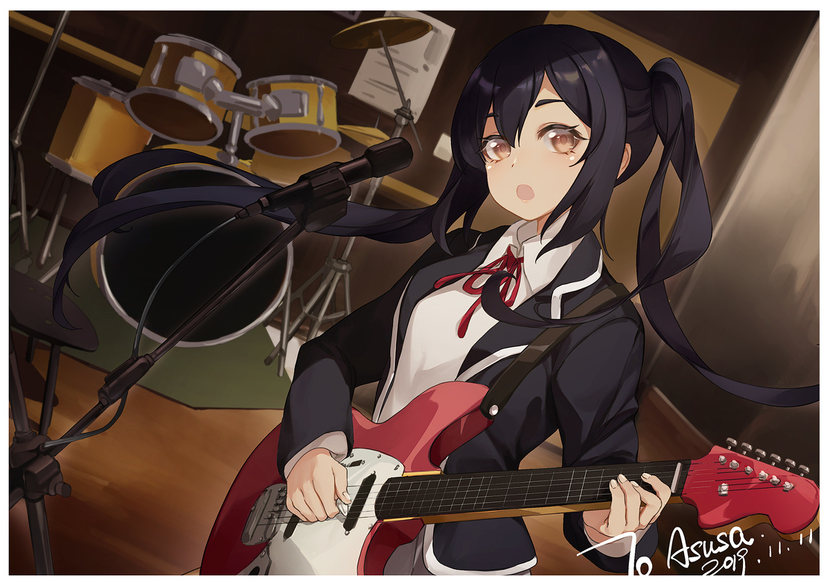 This is a pixiv picture whose title is Azusa.