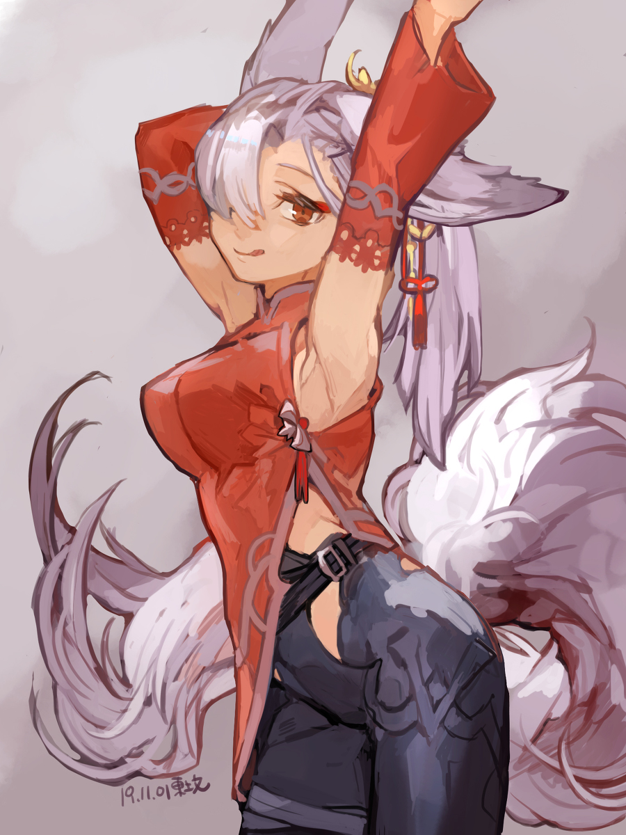 This is a pixiv picture whose title is 腰うさぎ.
