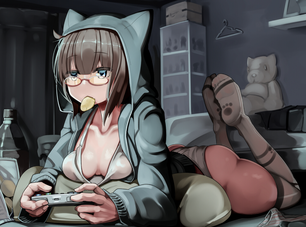 This is a pixiv picture whose title is 年下彼女.