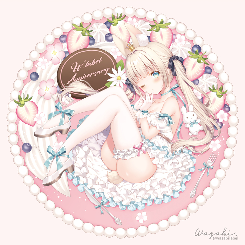 This is a pixiv picture whose title is ベリーバニーケーキ.