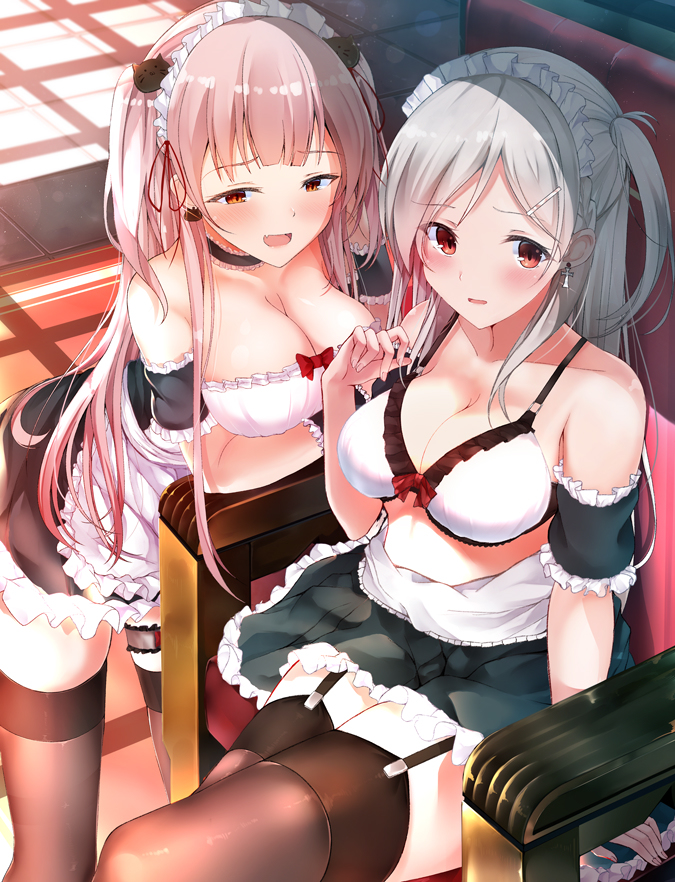 This is a pixiv picture whose title is 仲良しメイドちゃんsss.
