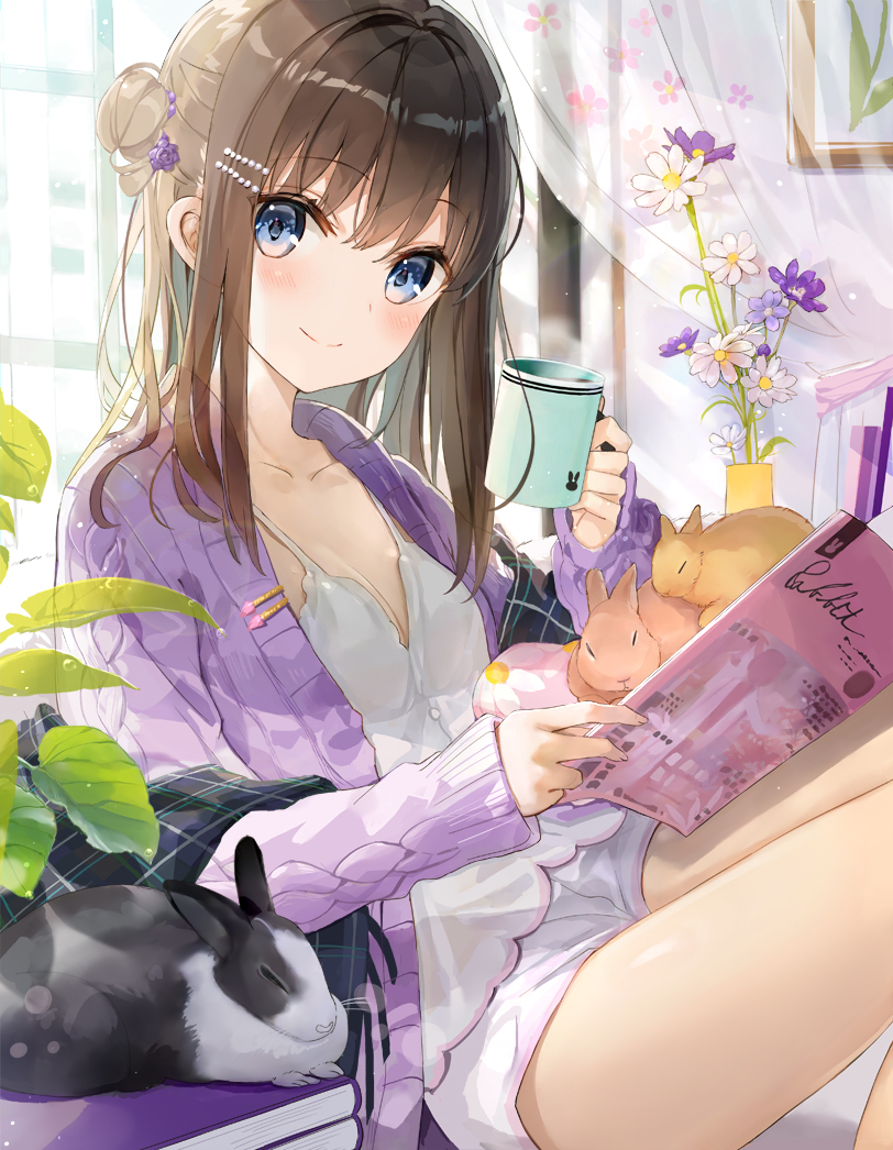 This is a pixiv picture whose title is お部屋でくつろぐ女の子.