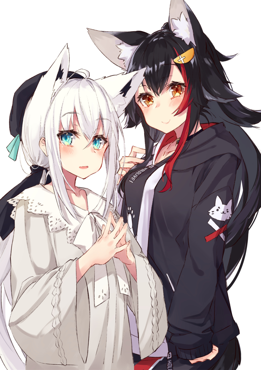 This is a pixiv picture whose title is フブミオ新衣装！！！.