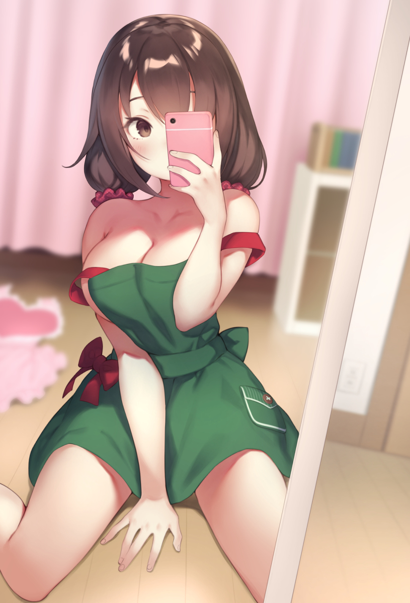 This is a pixiv picture whose title is 裸エプロン優衣.