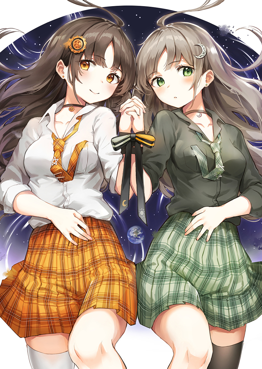 This is a pixiv picture whose title is 太陽と月.