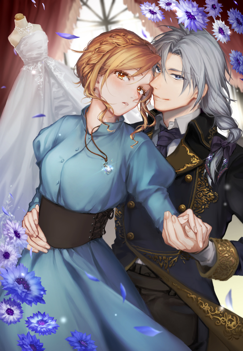 This is a pixiv picture whose title is 『宮廷薬剤師の過保護な執愛～花開く幼馴染の煌めく祈り～』表紙.