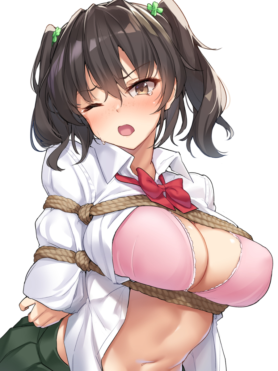 This is a pixiv picture whose title is 緊縛.