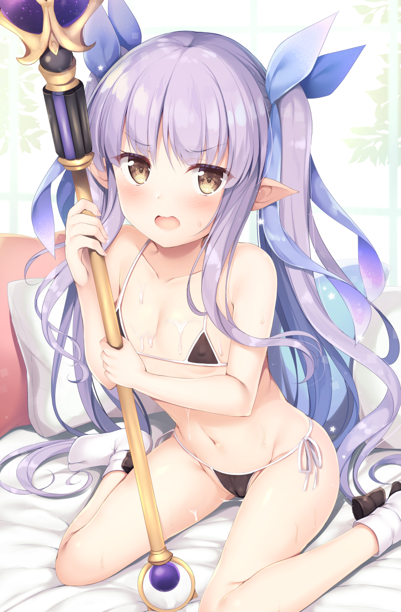 This is a pixiv picture whose title is 「な、なんなんですか！この水着は！？」.