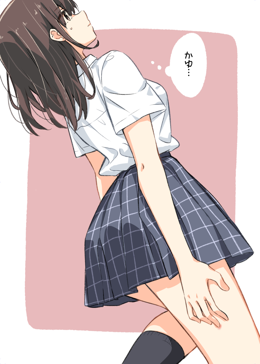 This is a pixiv picture whose title is 蚊に刺された女子高生.