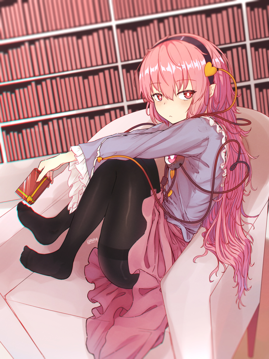 This is a pixiv picture whose title is バレンタインチョコをなかなかくれないさとり様.