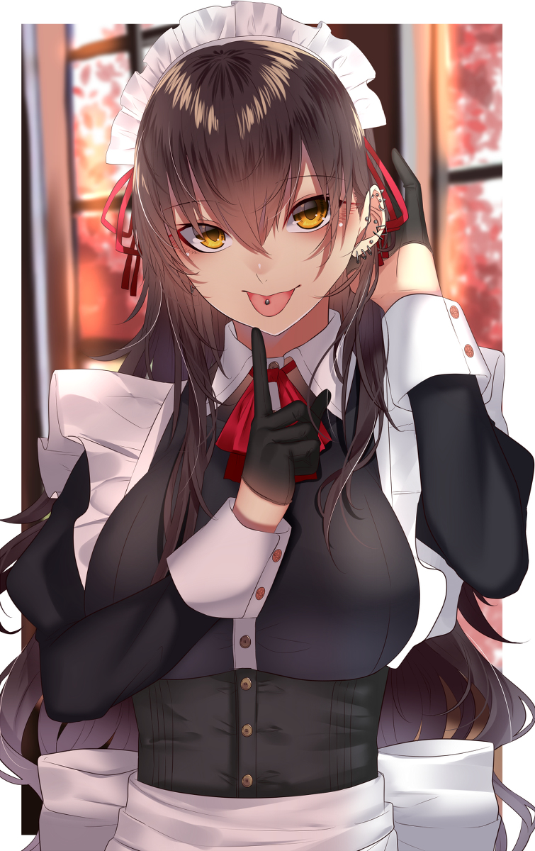 This is a pixiv picture whose title is たくさんピアスが空いてるメイドさん.