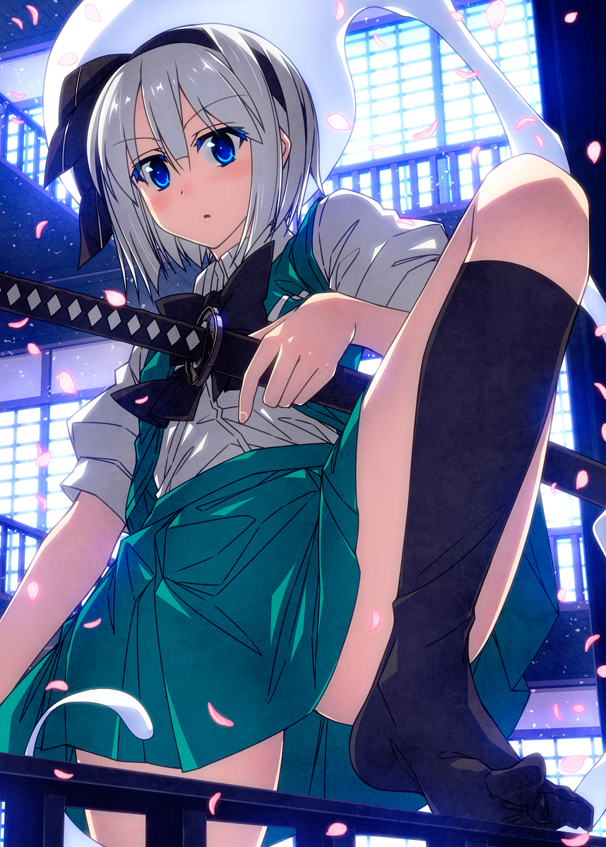 This is a pixiv picture whose title is 斬ります…！.