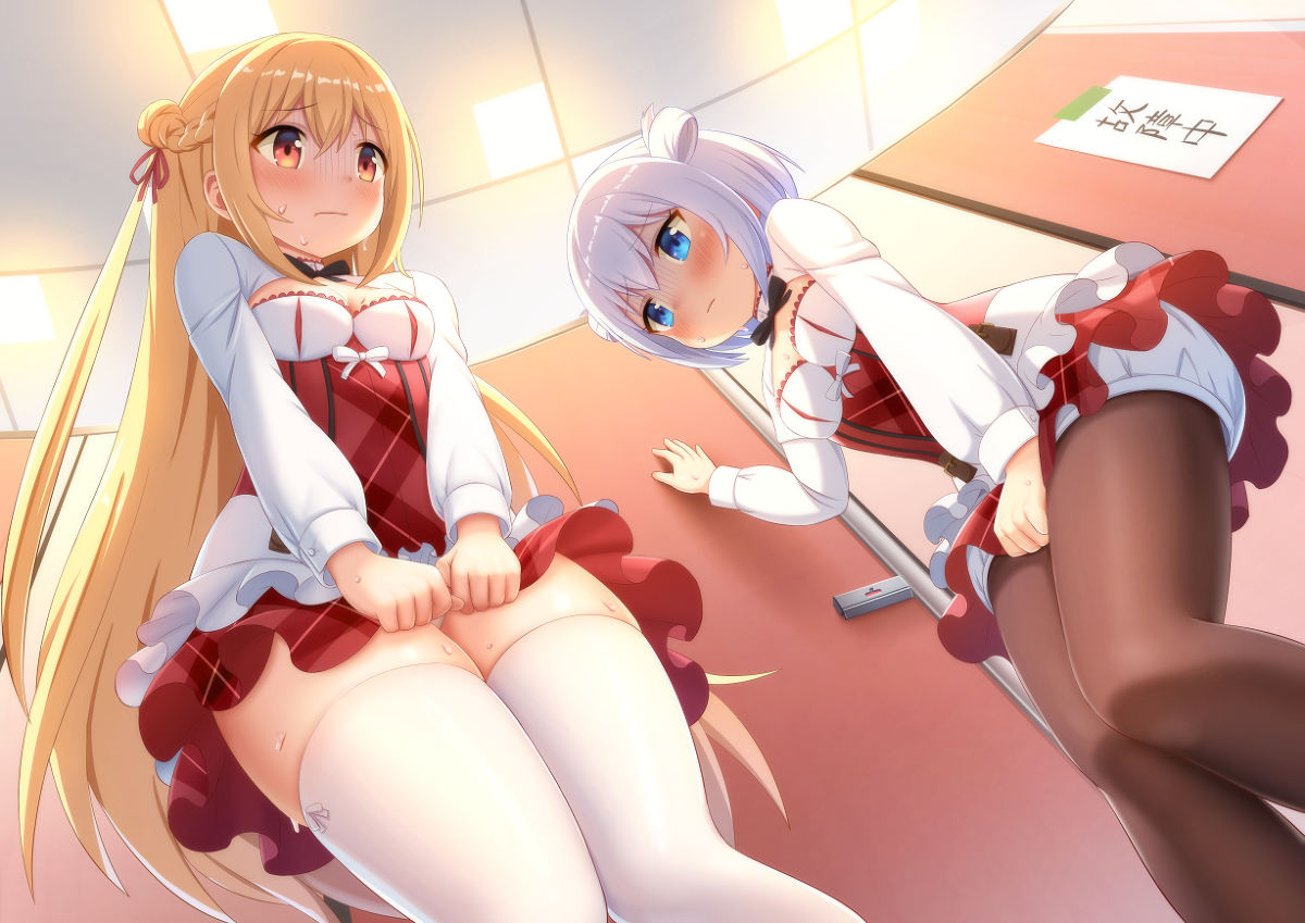 This is a pixiv picture whose title is トイレの前で尿意に耐える絵.