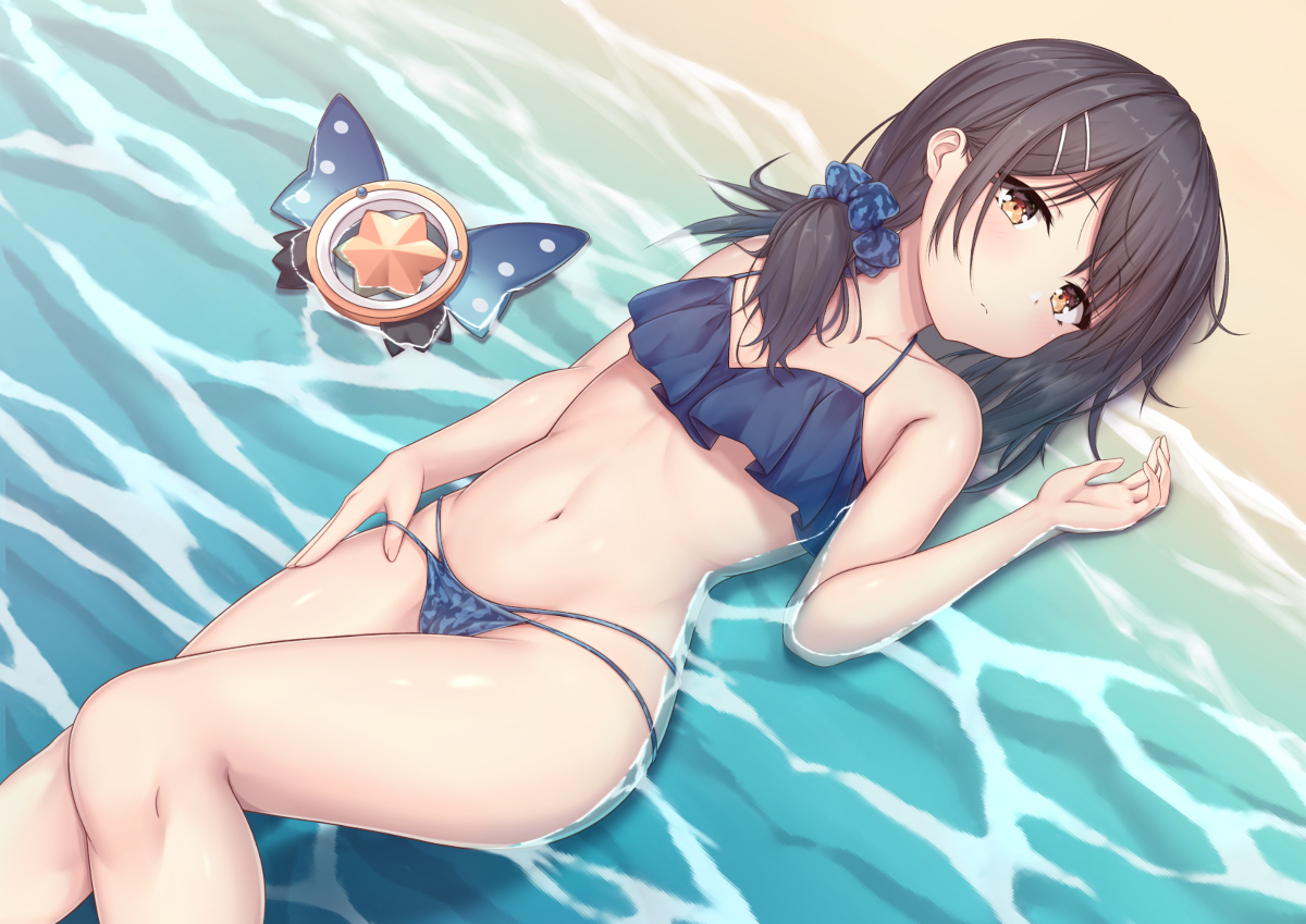 This is a pixiv picture whose title is 水着美遊.