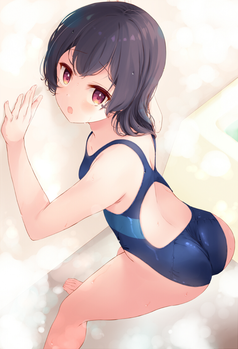 This is a pixiv picture whose title is 水着お風呂.