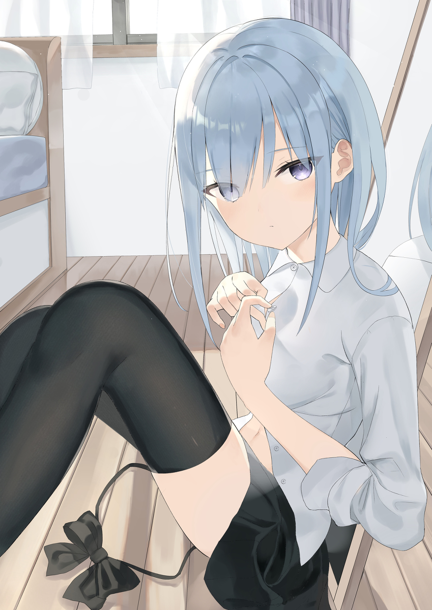 This is a pixiv picture whose title is 着替え中.