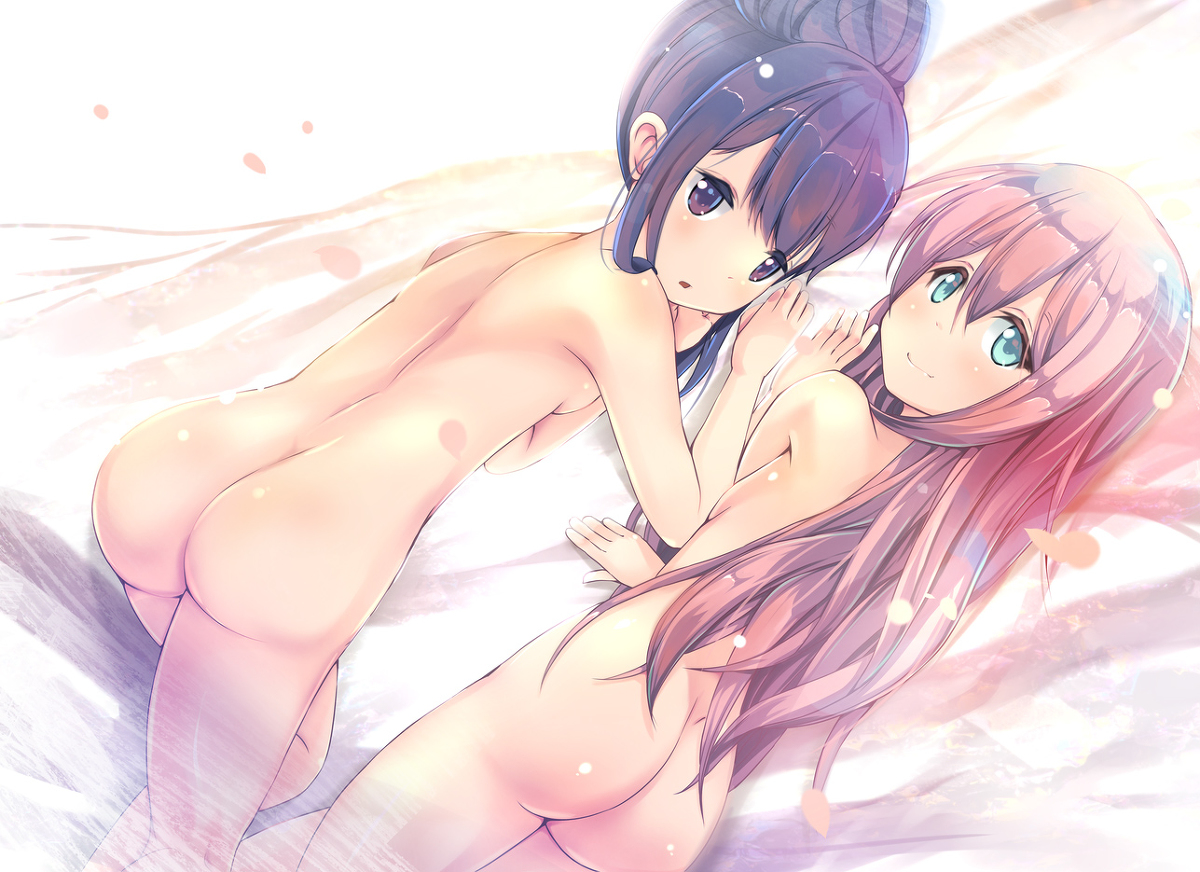 This is a pixiv picture whose title is 【ゆるキャン△】なでなでりんりんおしりんなでなで.