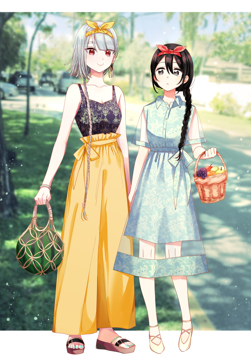 This is a pixiv picture whose title is 夏服と果物.
