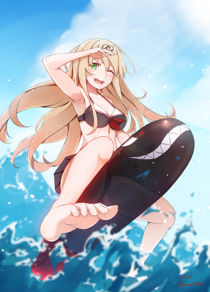 This is a pixiv picture whose title is 夕立と海で遊ぶっぽい！.