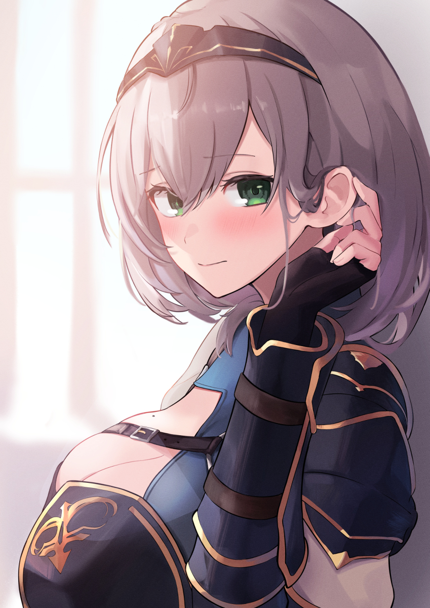 This is a pixiv picture whose title is 白銀ノエルちゃん.