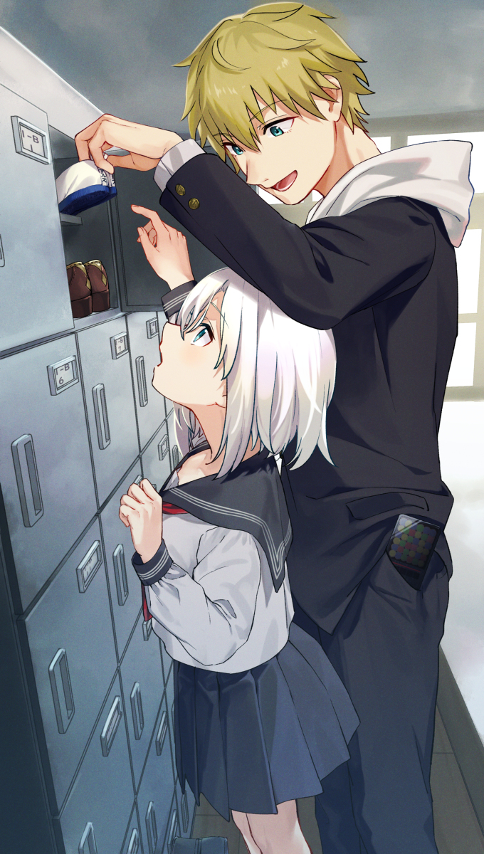 This is a pixiv picture whose title is 先輩後輩.