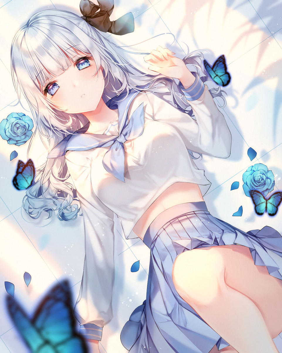 This is a pixiv picture whose title is 💙BLUE🦋.