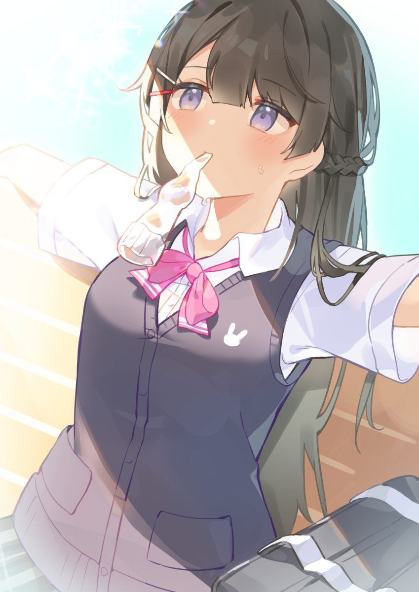 This is a pixiv picture whose title is 夏のみと.