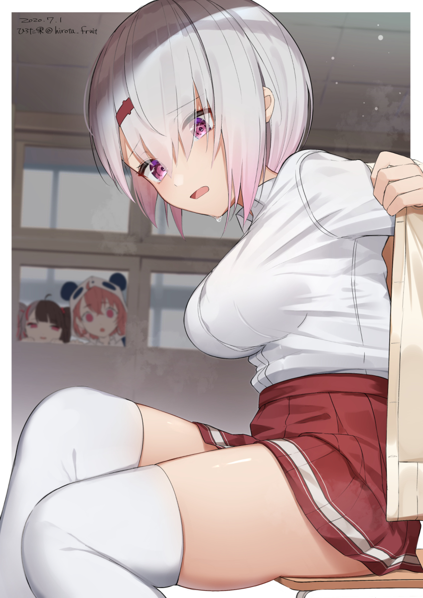 This is a pixiv picture whose title is 暑いから脱ぐ.