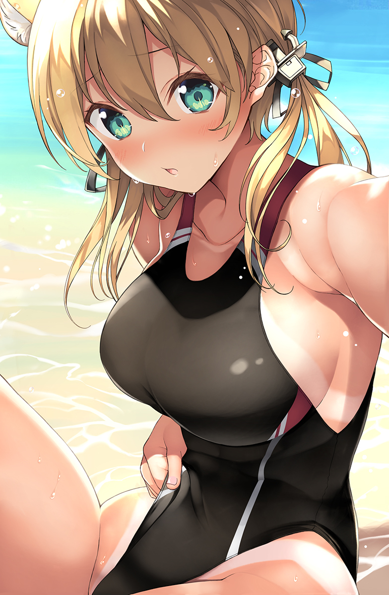 This is a pixiv picture whose title is 競泳水着と食い込み.