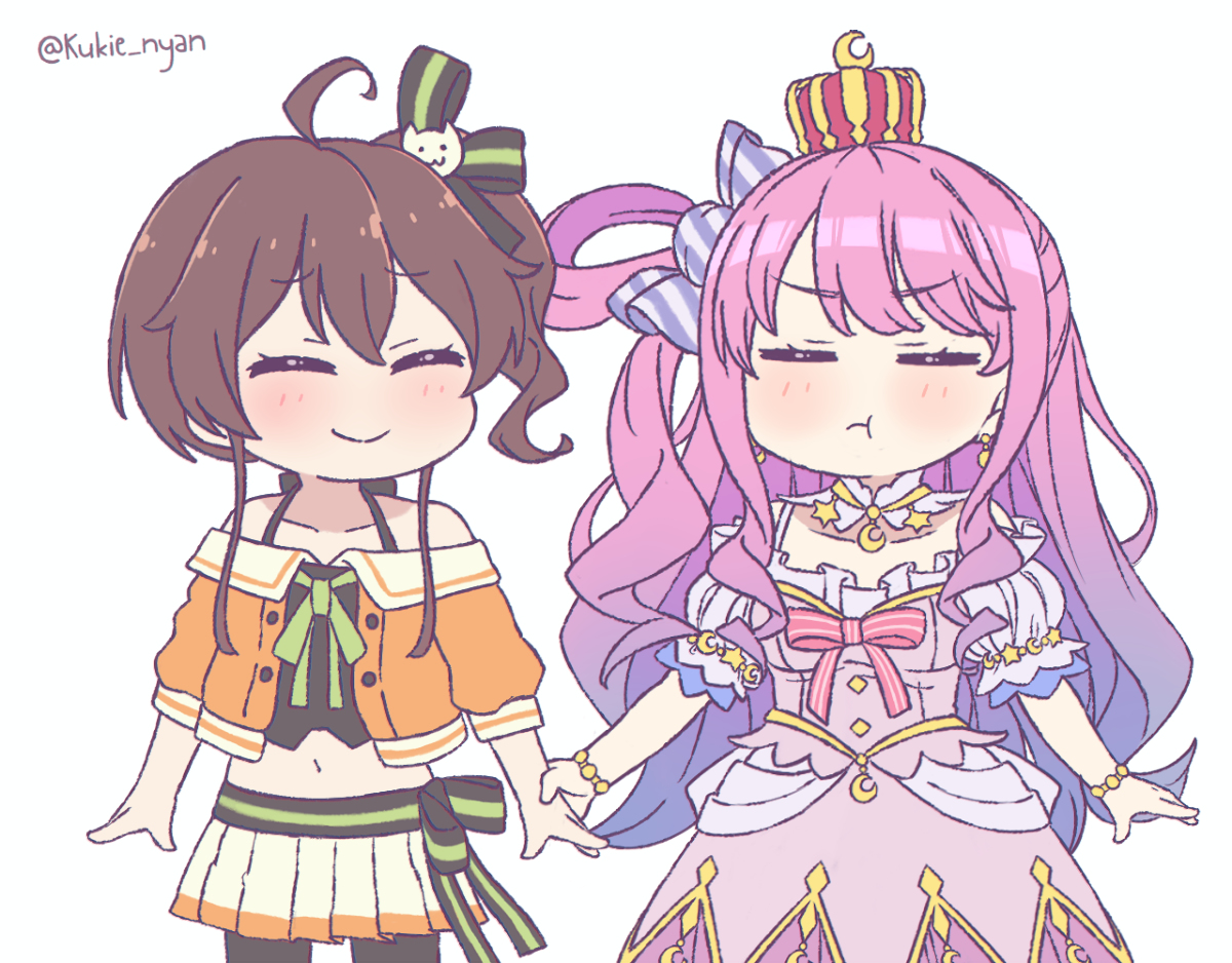 This is a pixiv picture whose title is Holding Hands.