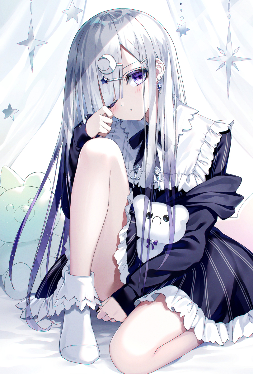 This is a pixiv picture whose title is 白銀のおねむさん.
