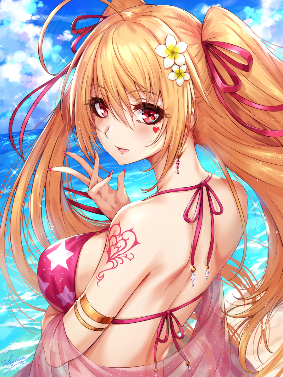 This is a pixiv picture whose title is 水着キャロライン・ユリ.