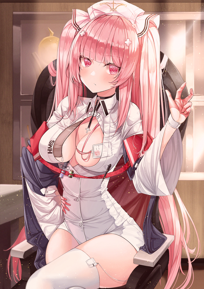 This is a pixiv picture whose title is パーシュース(アズールレーン) 看護師.