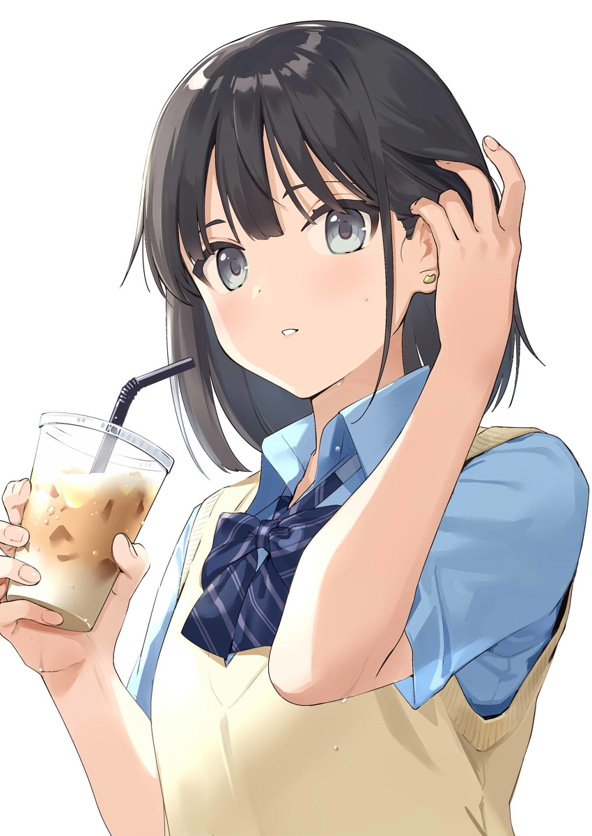 This is a pixiv picture whose title is 「...ひとくち飲む？」.